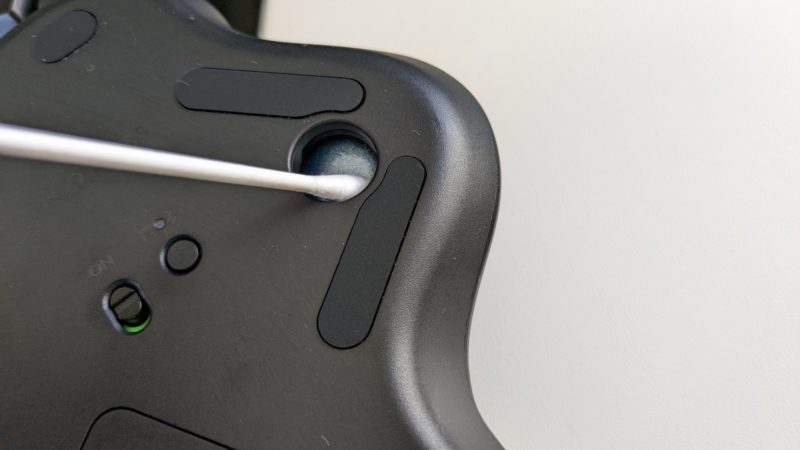 ロジクール　ワイヤレストラックボール　ＥＲＧＯ　Ｍ５７５の掃除